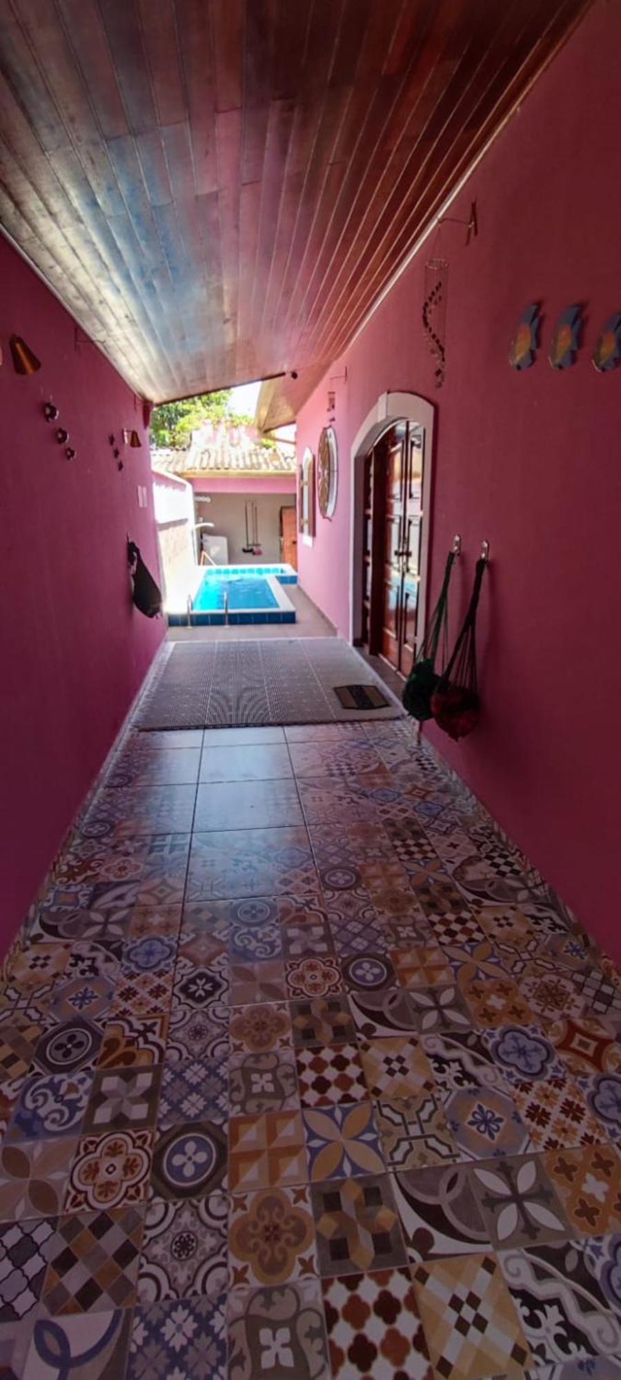 Casa Rosa de Peruíbe: Beachside Retreat with Pool and Entertainment Exterior photo